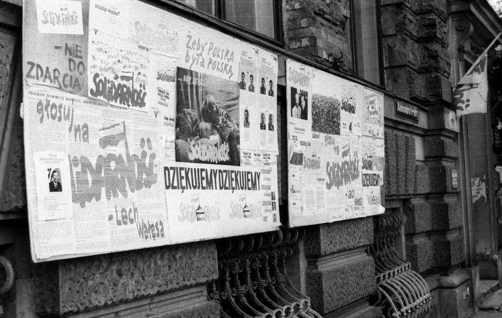 The Year 1989 The End of Communism in Poland ENRS