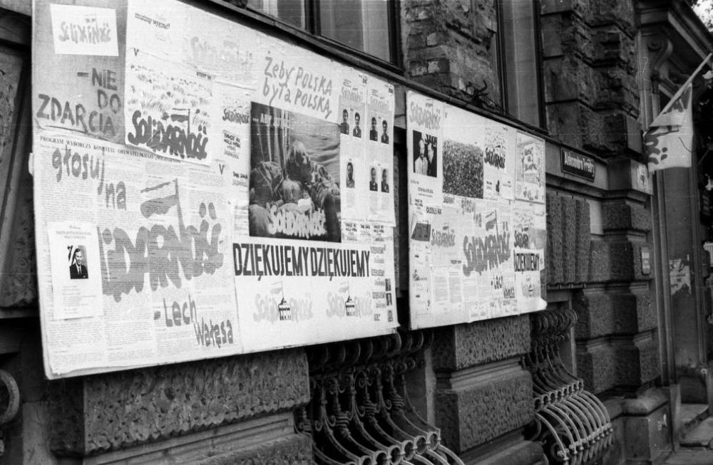 First partially free elections in the Soviet bloc – Poland 1989