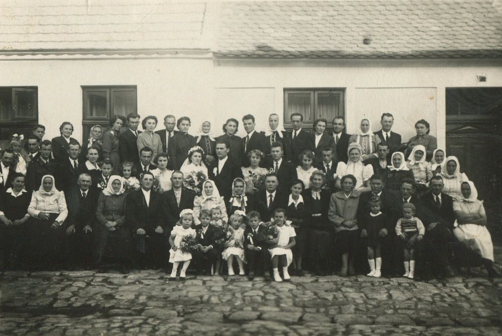 Wedding photograph from the personal archive of Mrs. Horvathova (scanned on 14 July 2018 in Skalica, Slovakia)