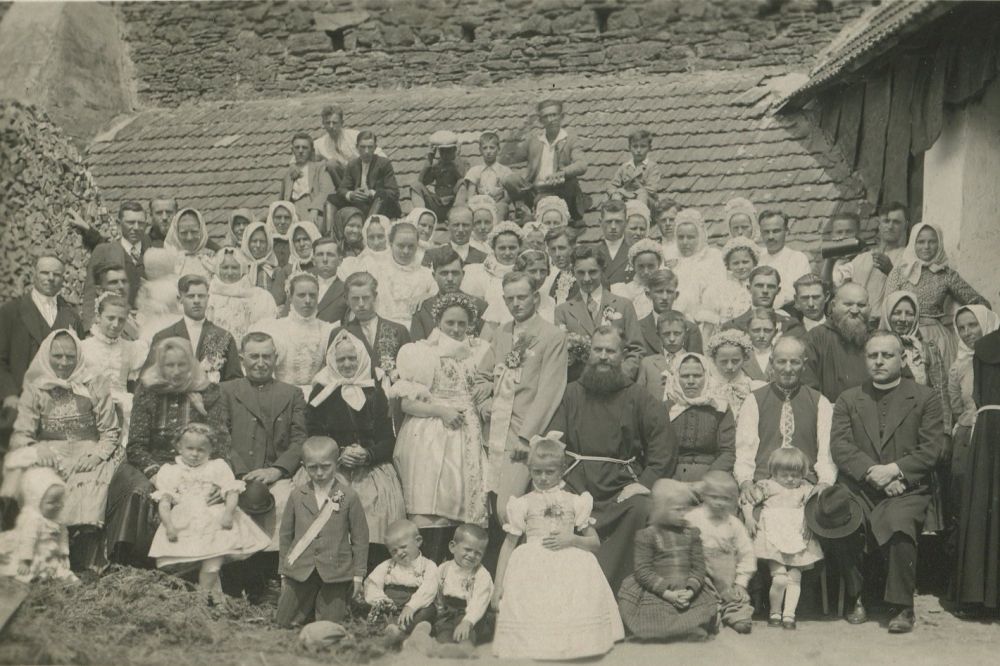 Wedding photograph from the personal archive of Mrs. Horvathova (scanned on 14 July 2018 in Skalica, Slovakia)