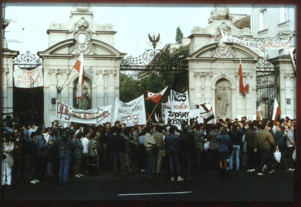 The Emotional Climate in Poland in the 80s: A New Perspective on the Social History of The Polish People’s Republic