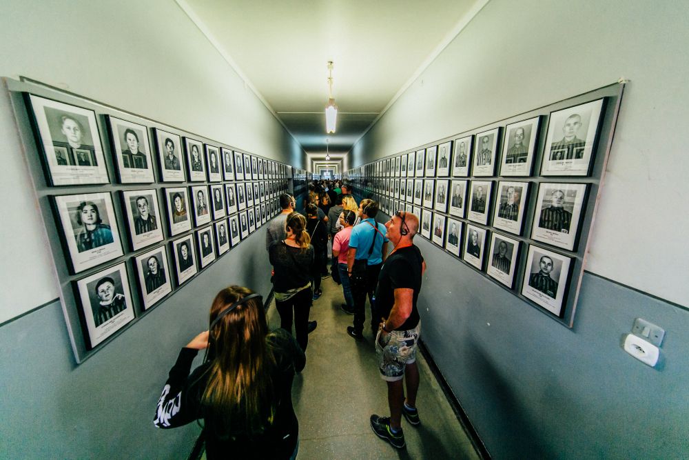 Stealth Altruism: Reflections on a Neglected Aspect of the Holocaust