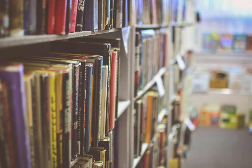 Construction of Identity in Romania in Relation to its Past: the Case of the Shoah in History Textbooks in Secondary Education