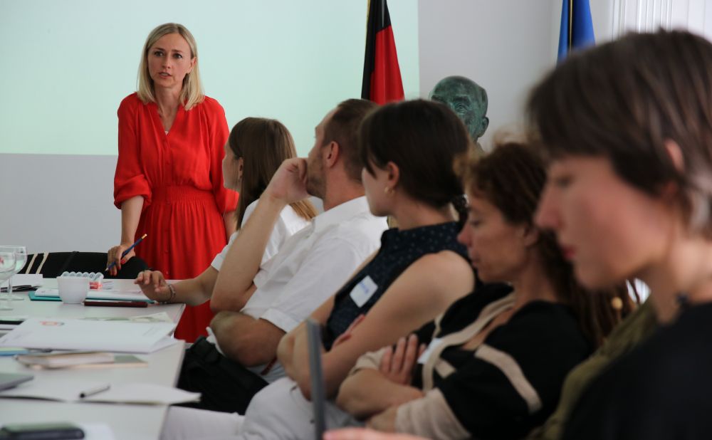 Introductory seminar - workshop with Irina Peter