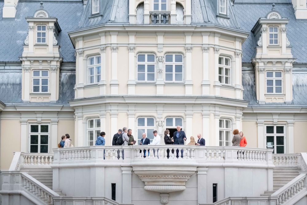 Genealogies of Memory 2024: Gentry, Nobility and Aristocracy: the Post-Feudal Perspectives. Trip to Polish landed gentry manor houses: Guzów – Sokule – Radonie. Photo by Jan Prosiński