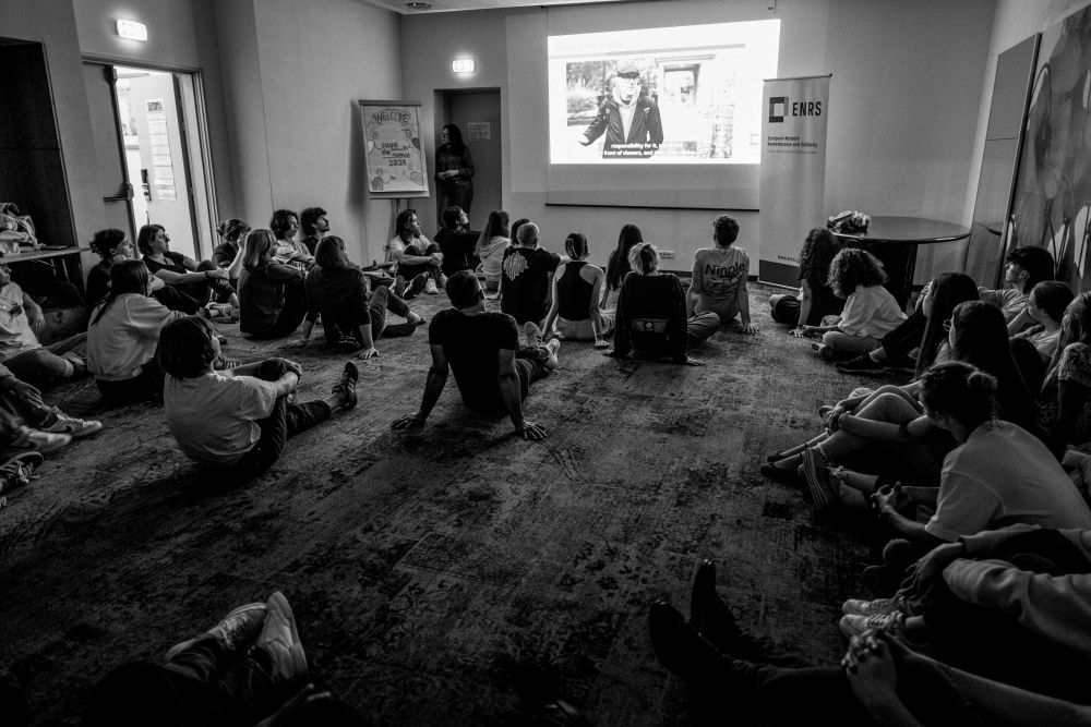 First day of the project: participants meet in Bucharest. | Photo by Jan Prosiński