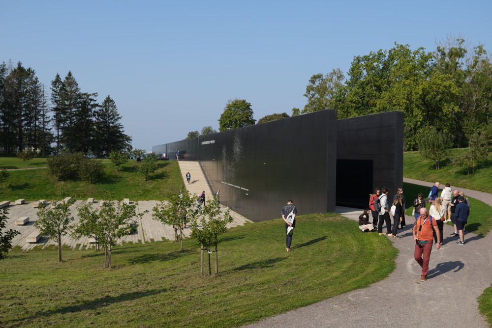 Visit to the Victims of Communism Memorial, Tallinn. Photo: Marko Poolamets