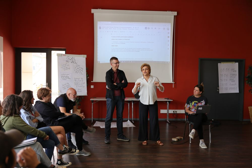 B-SHAPES Summer School for Educators 2025 in Zgorzelec, Poland / Görlitz, Germany. Photo by Paweł Uchorczak.