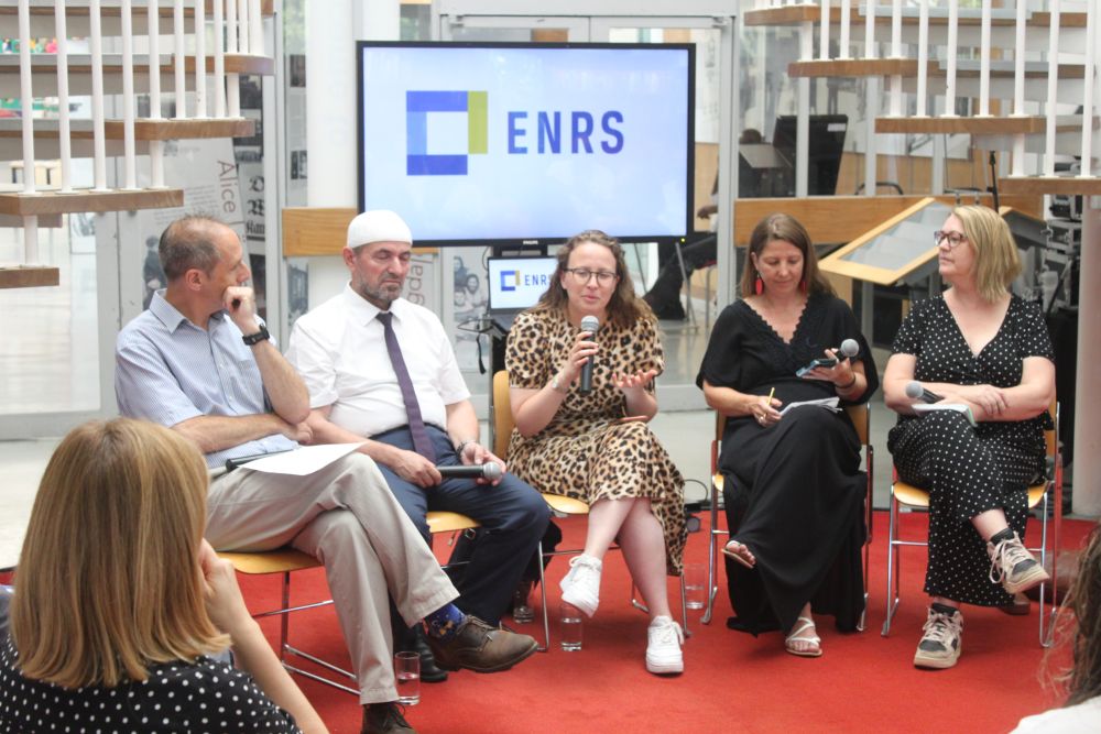 Panel discussion chaired by Cllr Rebecca Filer, with Rosie Tharp, Thamar Barnett and Imam Mehmed Stublla, exploring connection, healing, remembrance, courage, compassion and hope. Photo by Krzysztof Dubicki