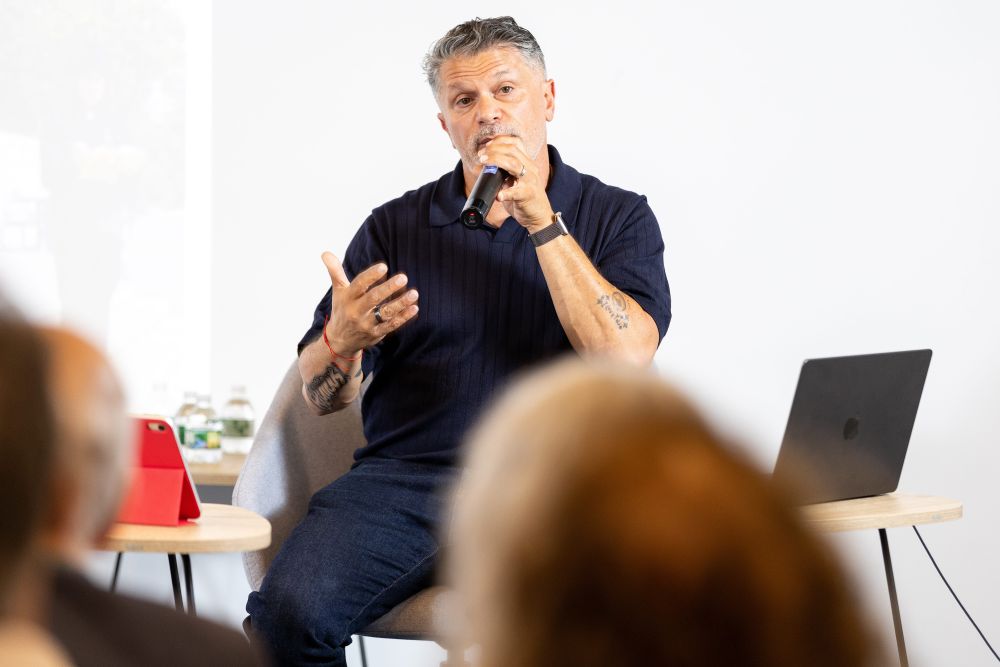 Dan Wolf introduces Sound in the Silence at the Pilecki Institute, New York City. Photo by Ania Fedisz.