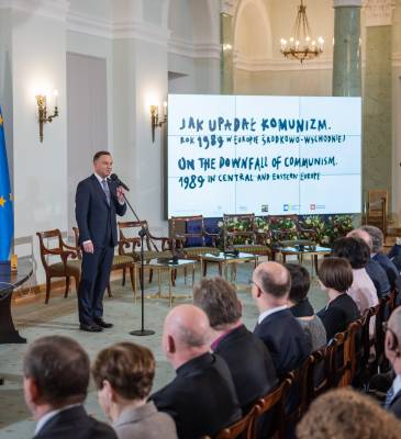 cover image of President of Poland opens „On the downfall of communism” conference