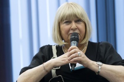 cover image of Meeting with Holocaust survivor Elżbieta Ficowska and performance by Bente Kahan