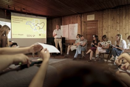 cover image of B-Shapes presentation in Warsaw at the 2024 edition of In Between?