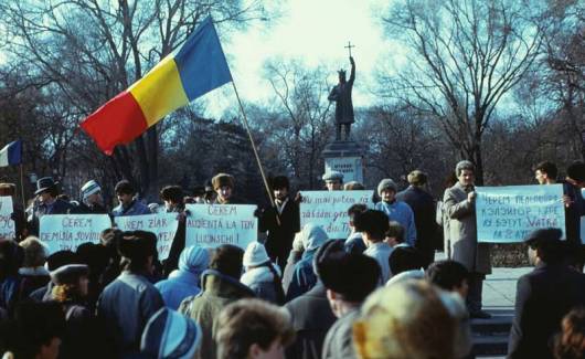 Photo of the publication The Autumn of Nations – 25 years later: Vladislav L. Inozemtsev