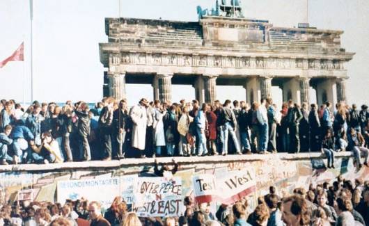 What happened to the Berlin Wall? - photo 1