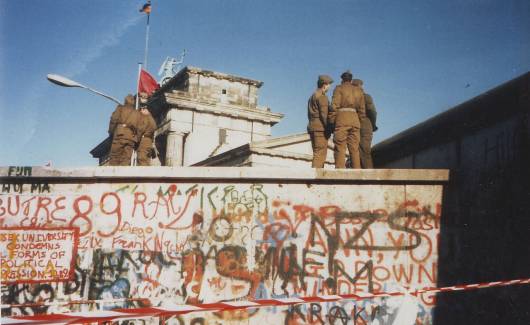 What happened to the Berlin Wall? - photo 2