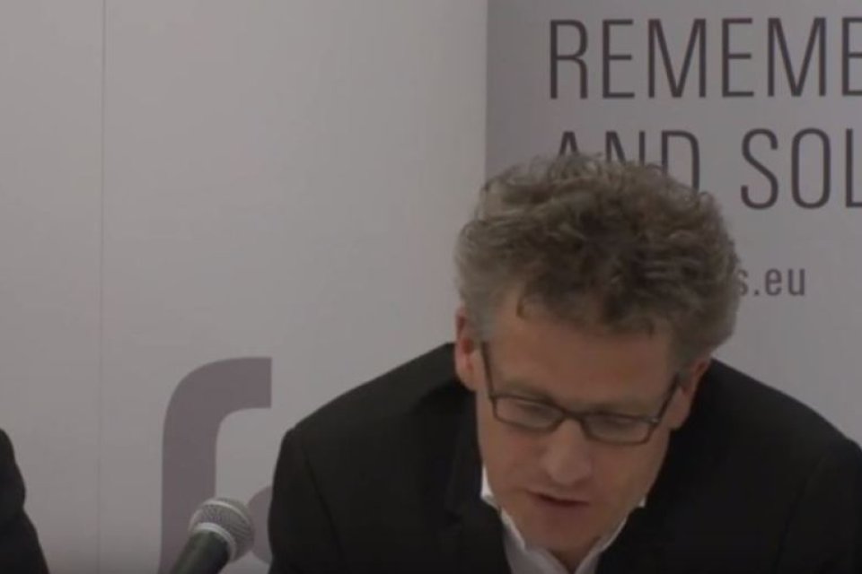 Photo of the publication Habbo Knochs comments at the European Remembrance Symposium in Vienna