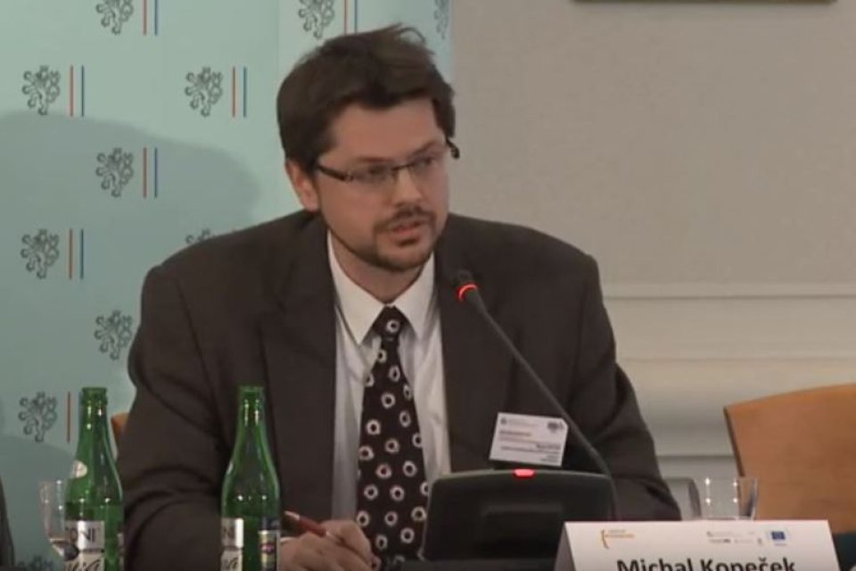 Photo of the publication Collapse of Communism and its Aftermath. Legacy of the Cold War Period in Europe – Discussion