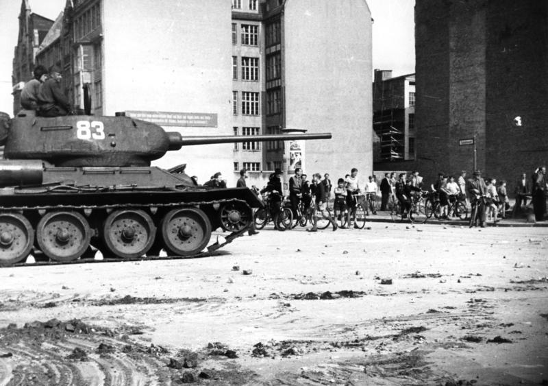 A Soviet T-34/85 tank in East Berlin, 17 June 1953. Source:  German Federal Archive  / CC BY-SA 3.0 de