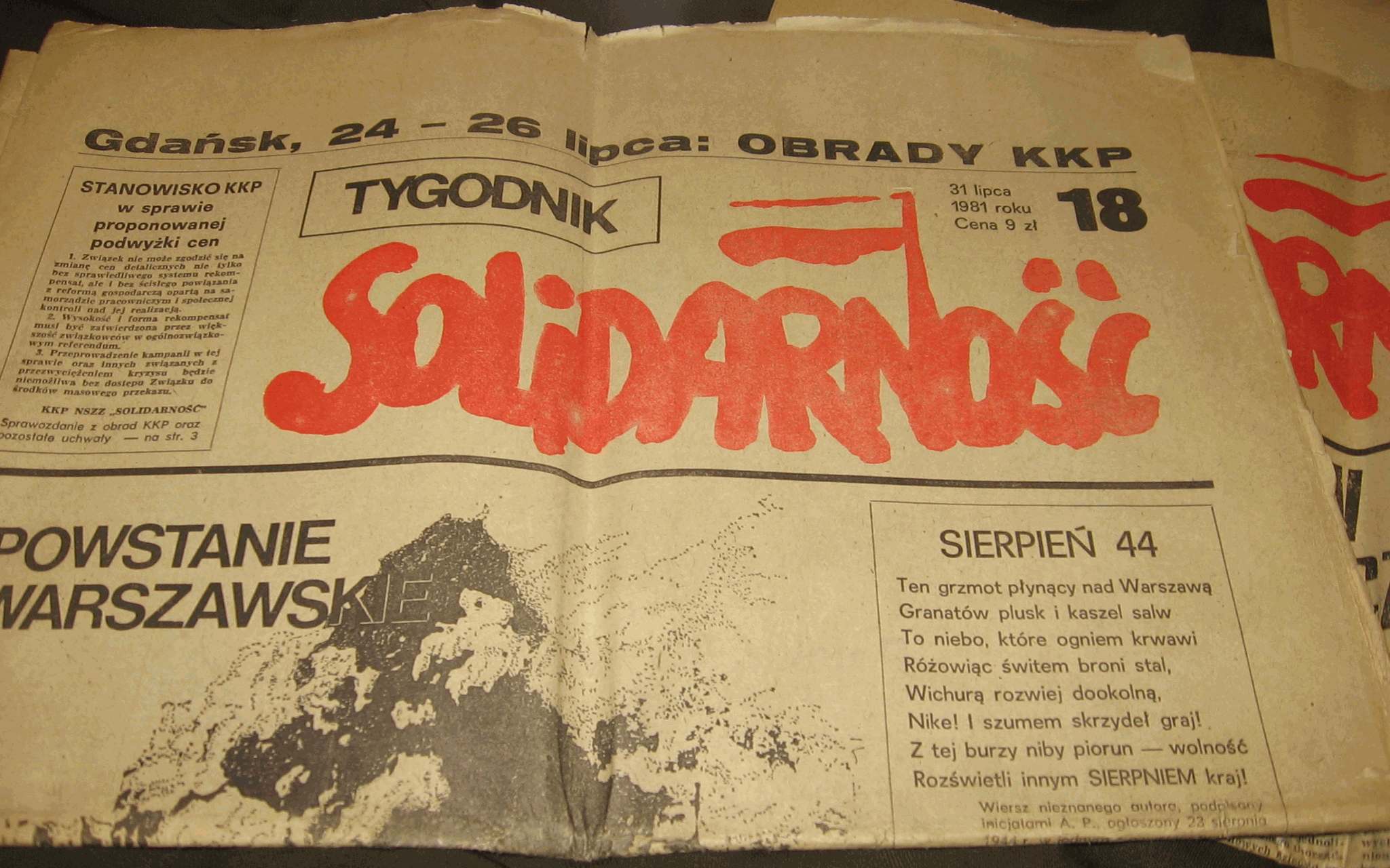 Tygodnik Solidarność (weekly magazine Solidarity), 1981. Source: wikimedia/ Public domain.